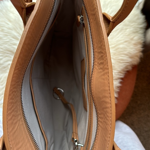Shinola Camel Tan Latigo Tote Work Bag LIKE NEW! - Picture 7 of 11